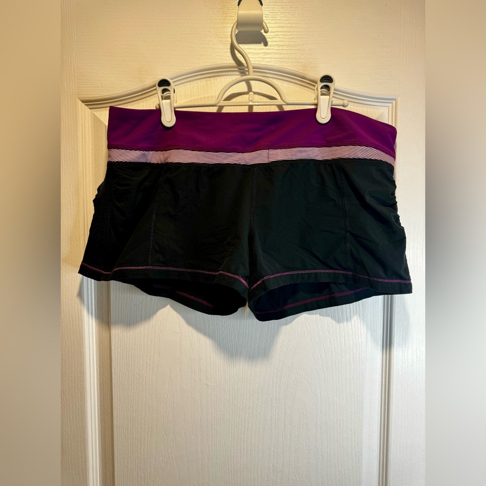 26-    Lululemon Women’s Speed Up Shorts Black Purple Activewear